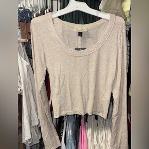 Universal Thread Cream Long Sleeve